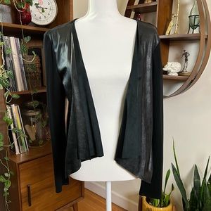 Stylish Contrast Jacket! Super Flattering!